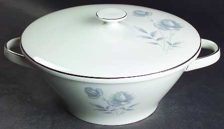 3946 Round Covered Vegetable