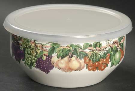 Kensington Garden 6" Metal Bowl W/Plastic Lid