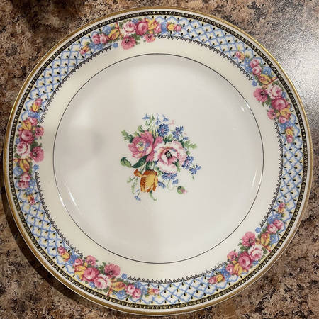 TRV219 Salad Plate