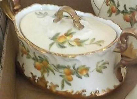 TRV233 Sugar Bowl & Lid