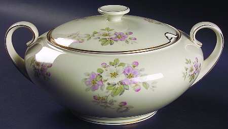 Apple Blossom (Cream Background) Tureen &  Lid