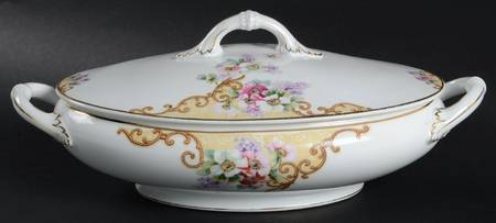 THU163 Oval Covered Vegetable