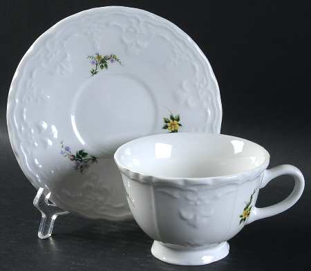 Beverly Rose Footed Cup & Saucer Set