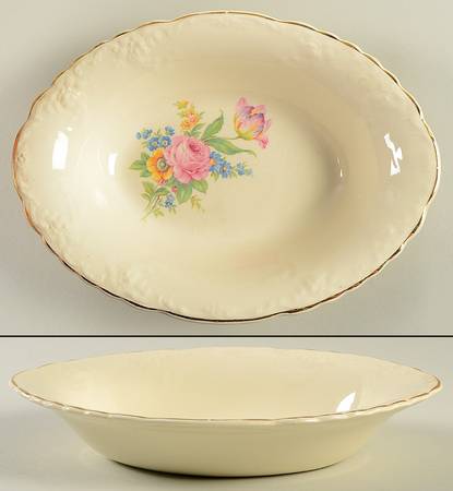 1823 (Fairway Shape) 9" Oval Vegetable Bowl