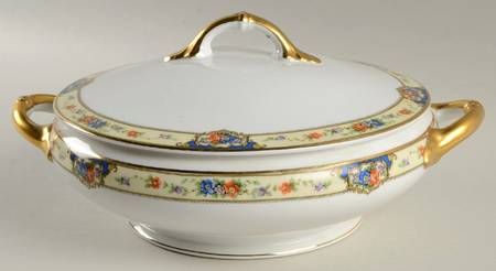 Granada Round Covered Vegetable