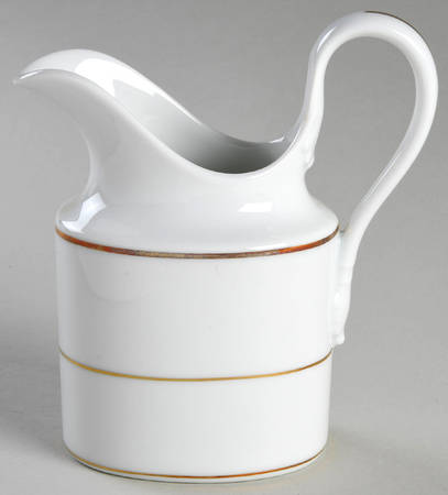 Savona Creamer