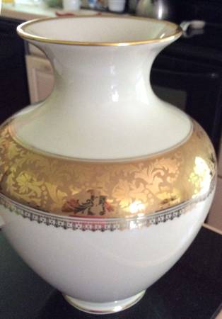 06233 Vase