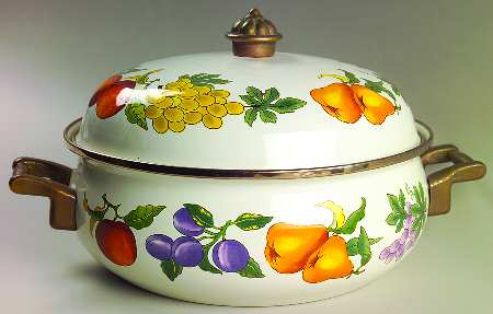 Essence 4 Quart Metal Covered Casserole