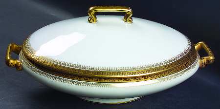 2680 Gold (Verge) Oval Covered Vegetable