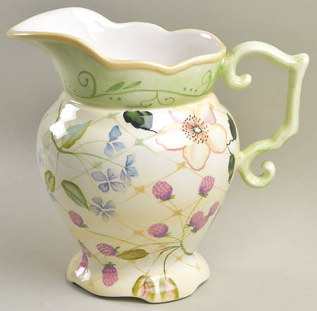 Evelyn 3 1/2 Quart Pitcher