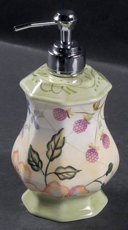 Evelyn Lotion Dispenser