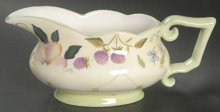 Evelyn Gravy Boat