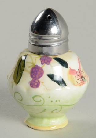 Evelyn Individual Salt & Pepper Set