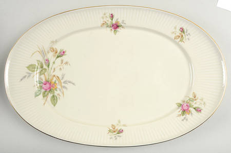 07470 (Coupe, Cream) 15" Oval Serving Platter