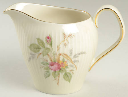 07470 (Coupe, Cream) Creamer