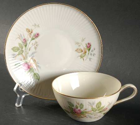 07470 (Coupe, Cream) Flat Cup & Saucer Set