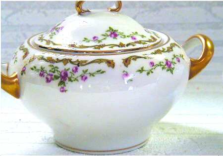 TRV290 Sugar Bowl & Lid