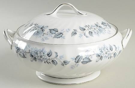 Windermere Round Covered Vegetable