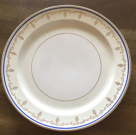 TST458 Saucer