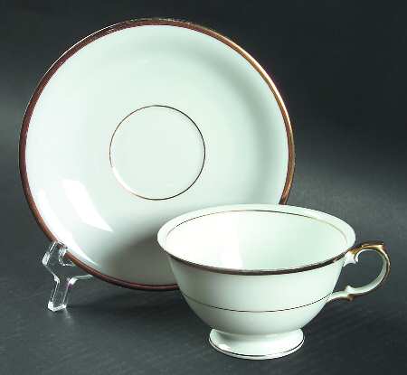 Goldena Footed Cup & Saucer Set