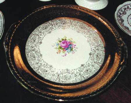1550 Handled Cake Plate