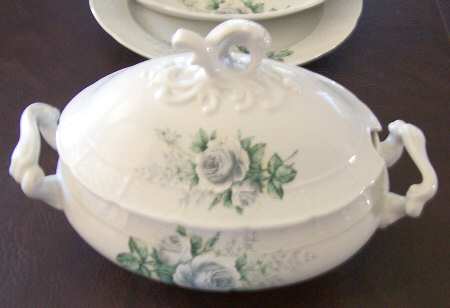 THU192 Tureen &  Lid