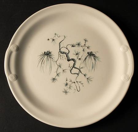 Dwarf Pine Cream Cake Plate