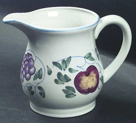 Fruttie 36 Oz Pitcher