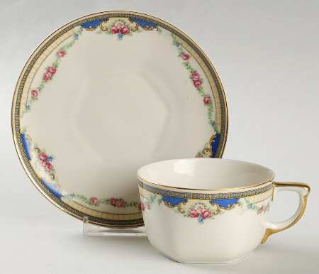 Premier (Multisided) Flat Cup & Saucer Set