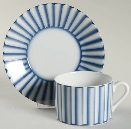 Origami Flat Cup & Saucer Set