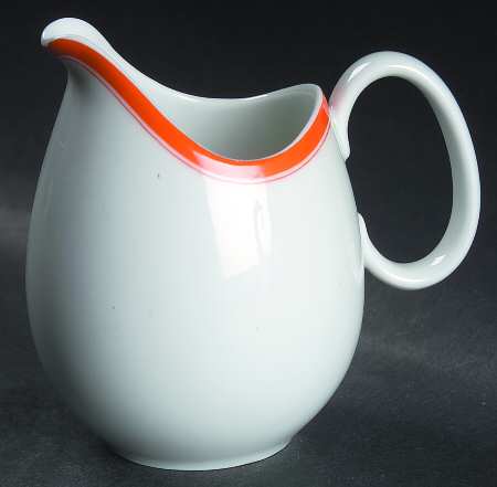 THO220 Creamer
