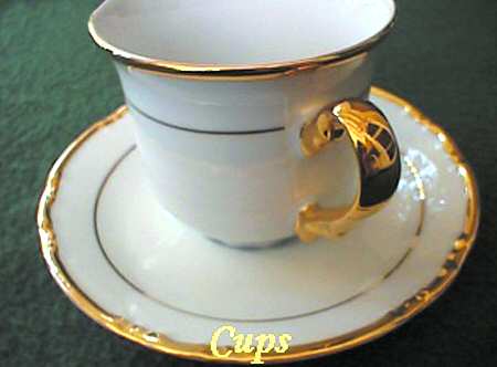 THU206 Footed Cup & Saucer Set