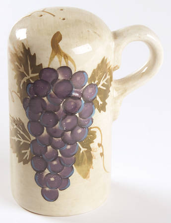 Cabernet (Semi Scallop, Rippled) Handled Pepper Shaker