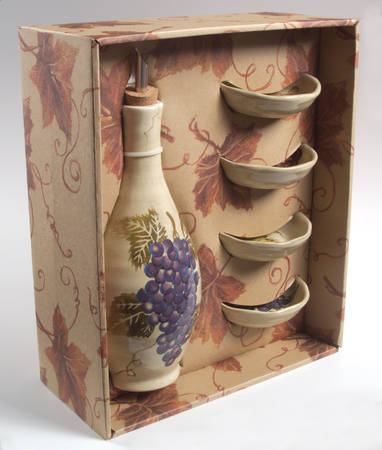 Cabernet (Semi Scallop, Rippled) Oil Jar Drizzler with 4 Motif Dipping Dish