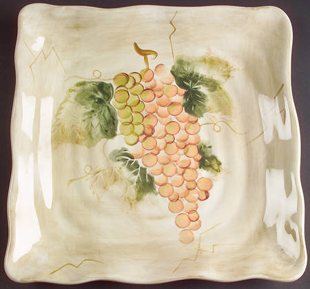 Cabernet (Semi Scallop, Rippled) Square Dinner Plate