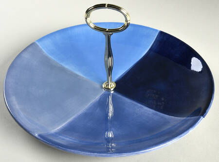 Quadrettini Round Serving Plate with Center Handle (Dp) Hc
