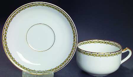THU210 Flat Cup & Saucer Set