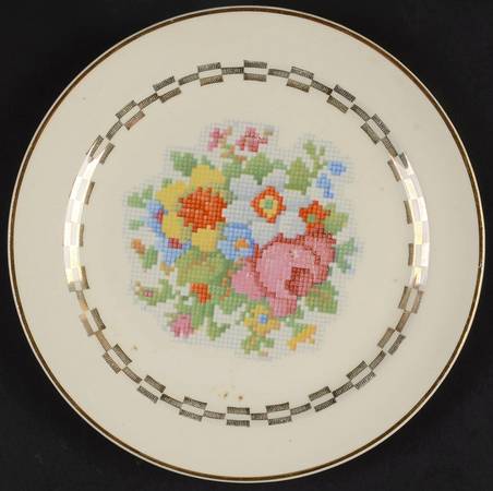 Lace Petite Laurel (Gold Trim) by Taylor, Smith &amp; Taylor (Ts&amp;T)