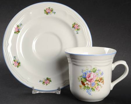 Victoria White Flat Cup & Saucer Set