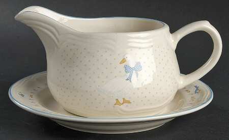 Aunt Rhody Gravy Boat & Underplate
