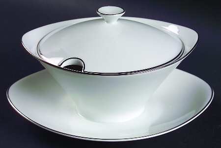 Wedding Band Gravy Boat w/Attached Underplate & Lid