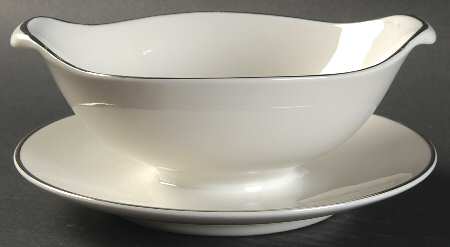 Wedding Band Gravy Boat with Attached Underplate