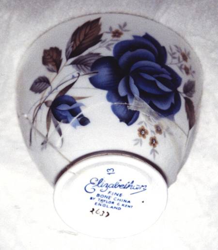 2637 Footed Cup