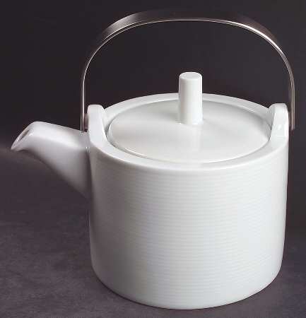 Loft White Tea/Coffee Pot & Lid