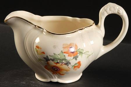 Wild Poppy (Vogue, Swirl) Creamer