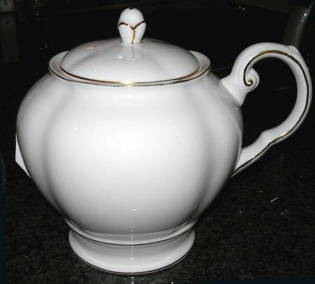 8699H1 Teapot & Lid