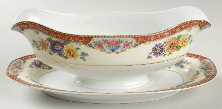 THU244 Gravy Boat with Attached Underplate