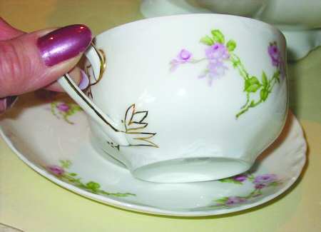 Rosalia Flat Cup & Saucer Set