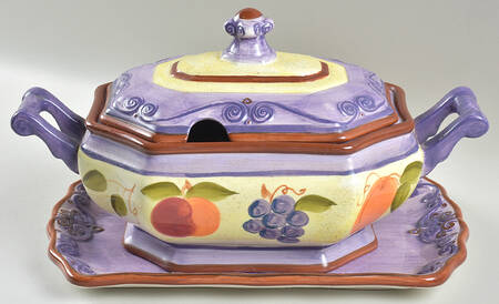 Medici Tureen & Lid w/Underplate