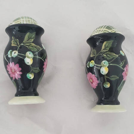 Jardiniere Salt Shaker